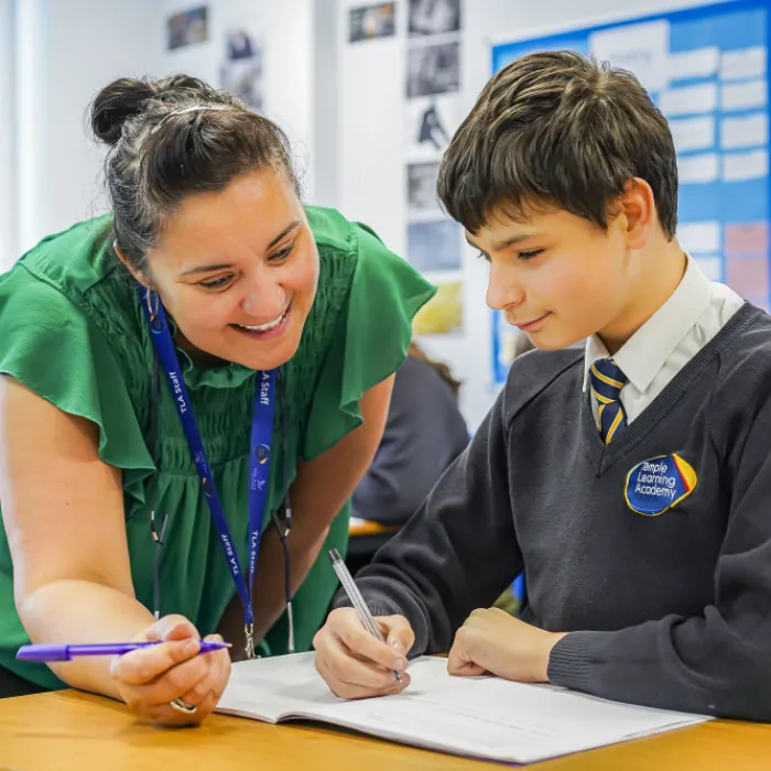 Temple Learning Academy - Teacher with pupils - 2023 (3)